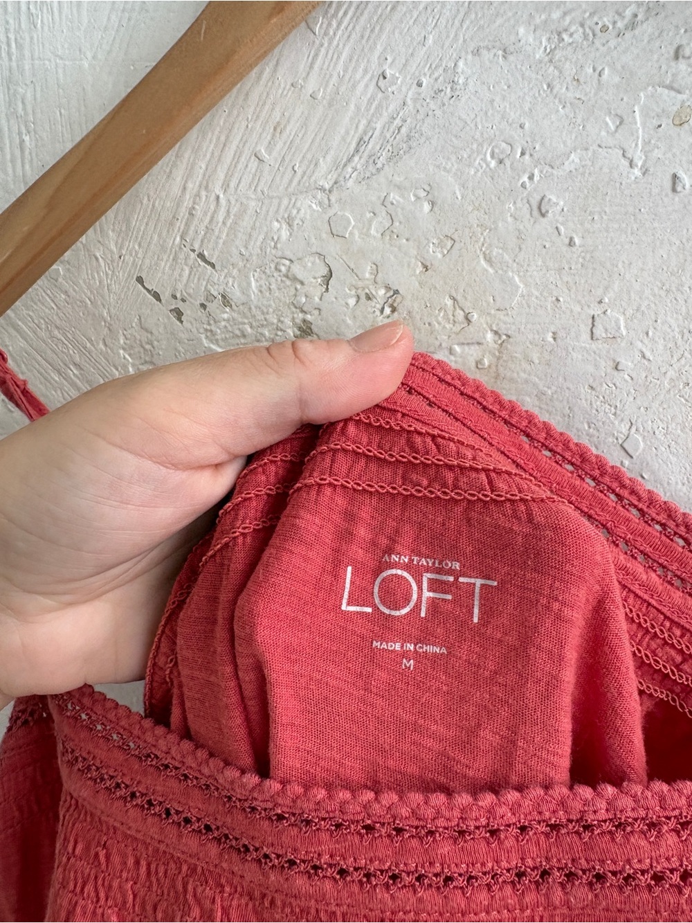 Ann Taylor coral pink/red cotton blend camisole tank top - Picture 4 of 10